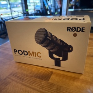  RODE POD MIC LIKE NEW IN BOX