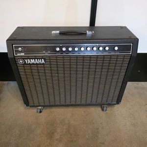 YAMAHA G100-212 