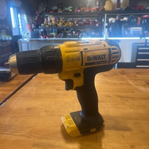  DeWalt / DCD771 / Drill