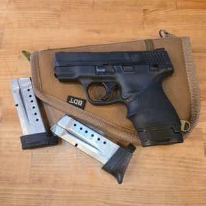 SMITH & WESSON M&P 9 SHIELD 