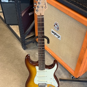 Fender / Stratocaster (Tobacco Sunburst) / American Deluxe (Made in USA)