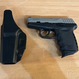 SCCY / CPX-2 in 9MM WITH ONE MAGAZINE AND HOLSTER (MISSING BACKSIGHT)