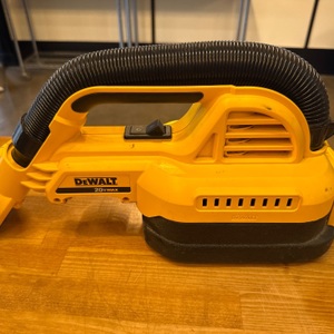 DEWALT VACUUM TOOL ONLY 