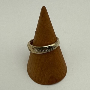 14K YELLOW GOLD RING SIZE 10 3G WITH SMALL DIAMONDS (MISSING ONE SMALL DIAMOND)