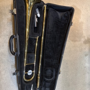  yamaha advantage trombone IN CASE