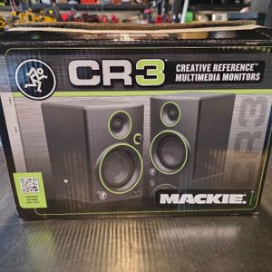 MACKIE N CR3