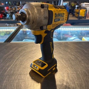 DeWalt / DCF891 / 1/2" MID RANGE IMPACT TOOL ONLY