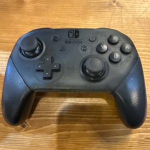 SWITCH PRO CONTROLLER