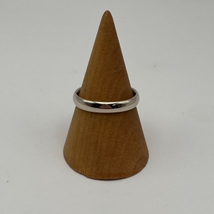 Ring / Size 10 / 4.20gm 14kt WG Plain Band