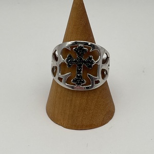 Size 12 / Sterling Silver Ring w/ Black Cross