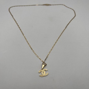 14K / 19" / 2.9g / Necklace / CC Logo Pendant