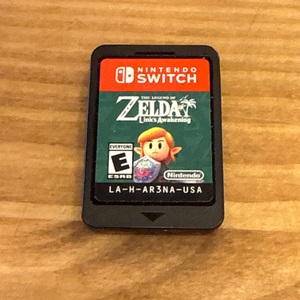 NINTENDO SWITCH LEGEND OF ZELDA LINK'S AWAKENING
