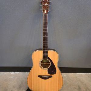 Yamaha FG830