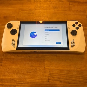 512GB ASUS ROG IN HARDCASE WITH CHARGER