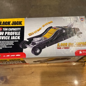 BLACK JACK 2-1/2 TON JACK