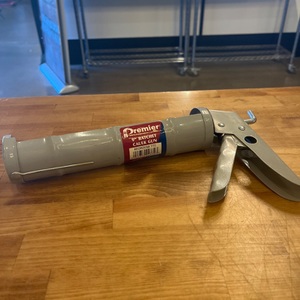Premier / 9" Ratchet Caulk Gun
