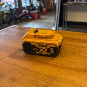 DEWALT 5AH BATTERY