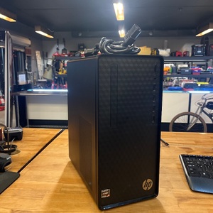  HP DESKTOP 1.5TB HDD (1TB AFTERMARKET) 8GB RAM AMD RYZEN 3 PROCESSOR 