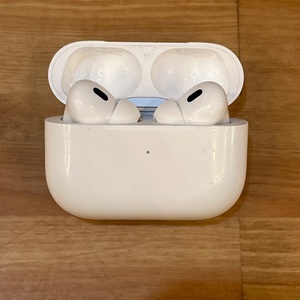 APPLE / A2700 / 2ND GEN AIRPOD PRO