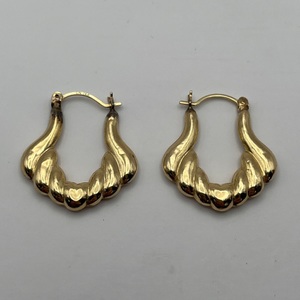14kt / YG Earrings / 2.60gms (Hoop Style w/ Wave Pattern)