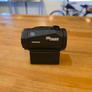 SIG SAUER ROMEO5