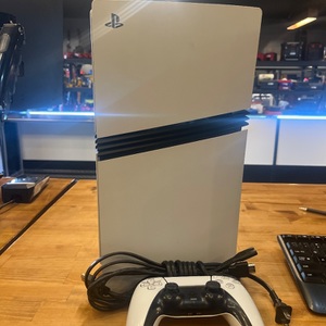 PS5 PRO WITH ONE CONTROLLER