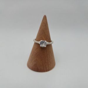 STERLING SILVER RING 
