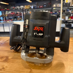 SKIL 1840 CORDED ROUTER