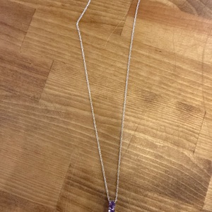  18'' 2.00gms NecklaceNECKLACE WITH SMALL THREE STONE PENDANT