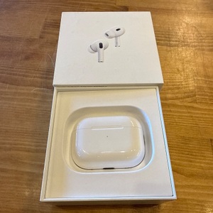 APPLE AIR POD PROS 2ND GEN