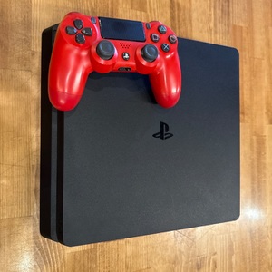 Sony ps4 1tb with cords and controller