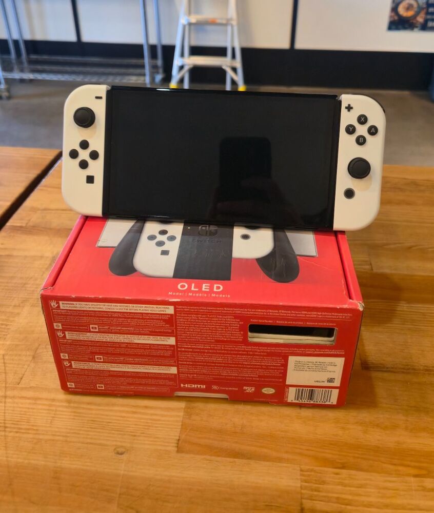 Oles Switch OLED SWITCH | Great Plains Pawn