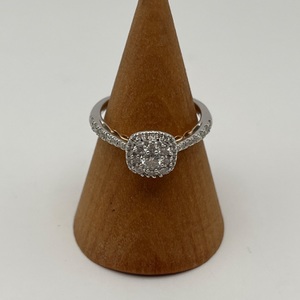 14kt YG/WG 4.10g Ring (Rose Gold on Arch / Dia Clusters)