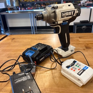 HART / HPID01VN / 20-Volt Cordless Impact Driver Kit W/ Battery & Charger