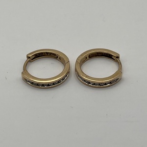 Earrings / 2.9gm 10K YG w/diamond chips