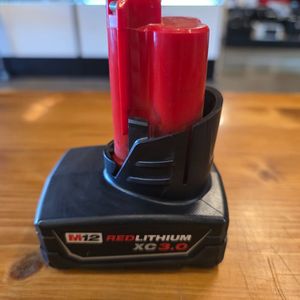 MILWAUKEE 48-11-2402