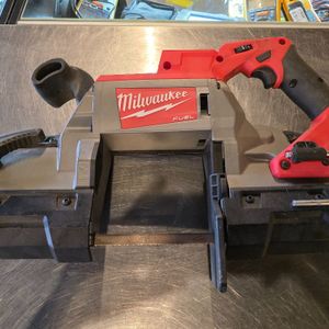 11144670 MILWAUKEE M18 DEEP CUT BAND SAW (TOOL ONLY)