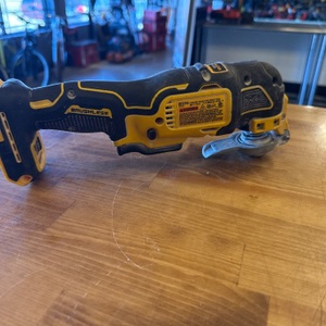 DeWalt / DCS356 / Multi-Tool