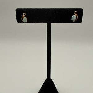 14K YELLOW GOLD EARRINGS WITH OPALS 1.3G