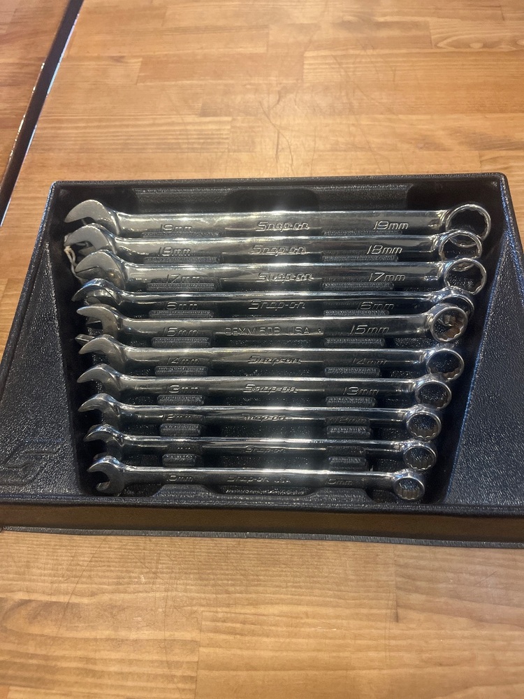 SNAP ON 10PC METRIC 12PT WRENCH SET 10MM-19MM | Great Plains Pawn