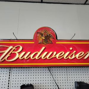 BUDWEISER LIGHTED SIGN