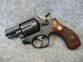 SMITH & WESSON 10
