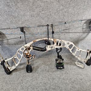 HOYT  POWERMAX COMPOUND BOW LEFT HANDED BOW 