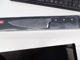 ZWILLING PROFESSIONAL KITCHEN KNIFE 8"  