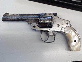 Smith and Wesson  4TH  MODEL LEMON SQUEEZER MOTHER OF PEARL GRIP 38 S&W