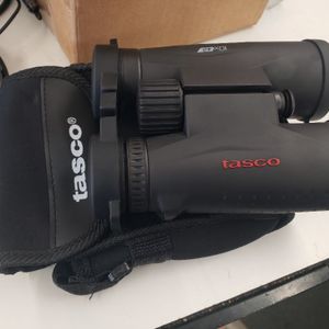 TASCO ES  10X42 BINOCULARS WITH CASE 