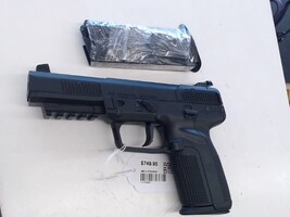 FNH Five-seveN