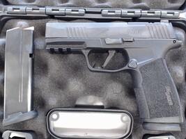 SIG SAUER P365 MACRO