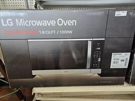 LG MVEM1825F UNDER THE CABINET MICROWAVE OVEN NEW IN BOX!