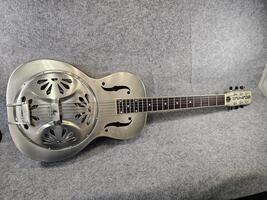 GRETCH G9221 RESONATOR STEEL BODIED GUITAR WITH GIG BAG